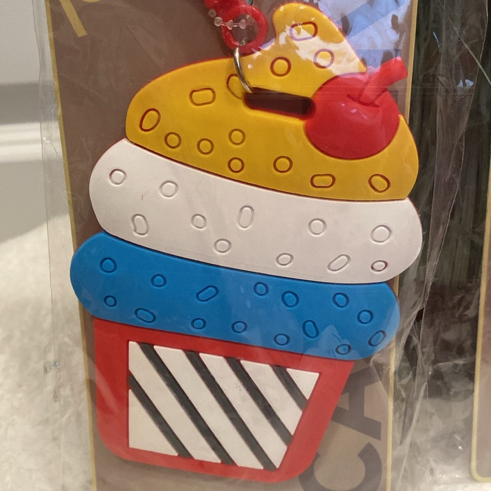 🆕NIP: ROYAL DELUXE- 2 Large Luggage/Backpack Tags- Sundae & Vacation Calories - Picture 5 of 6